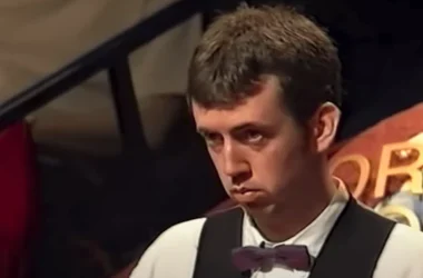 Mark Williams during the 1999/2000 snooker season