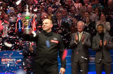 Stuart Bingham during the 2014/15 snooker season