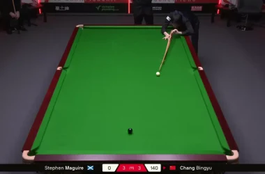 Chang Bingyu with a treacherous black to compile his 147 break