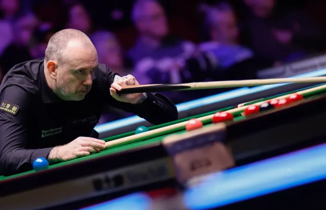 Mark Williams is into the last 16 of the 2026 Welsh Open