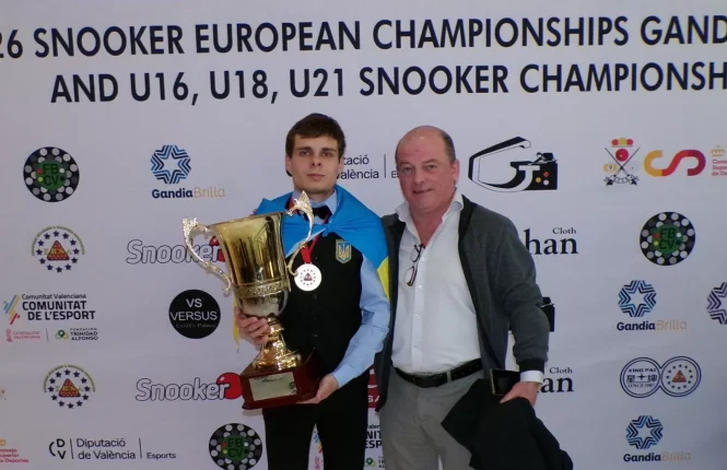 Anton Kazakov with the European Under-21 Championship trophy.