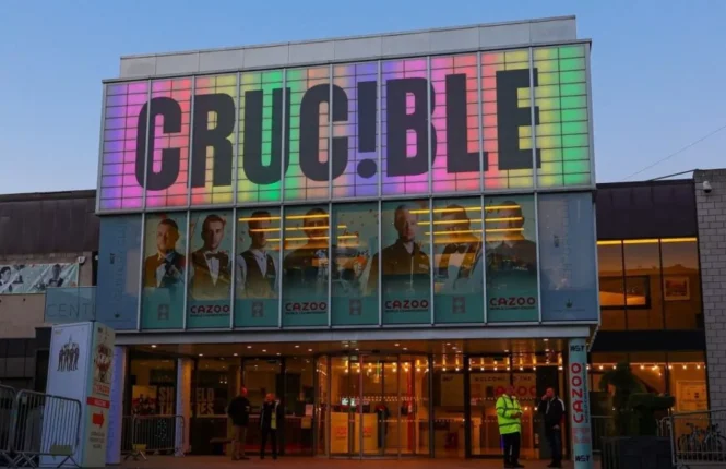 The World Snooker Championship stays at the Crucible Theatre in new deal