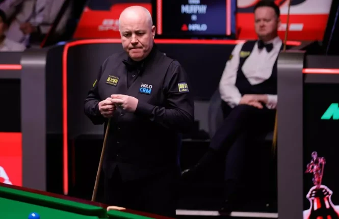 John Higgins and Shaun Murphy in the 2026 Crucible semi-finals