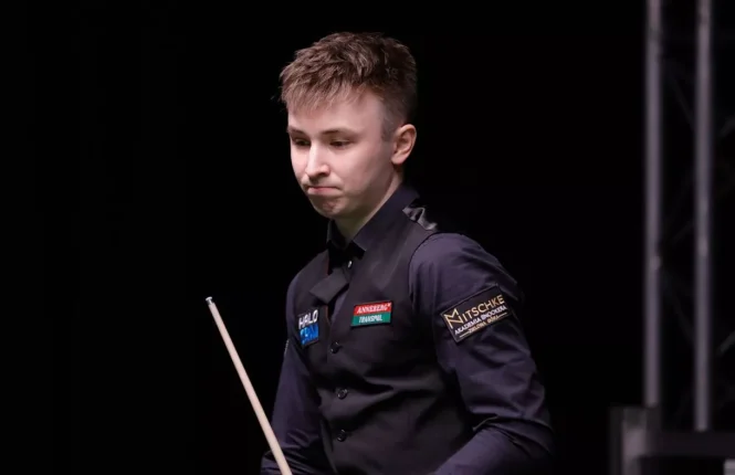 Antoni Kowalski beat Luca Brecel in the 2026 English Open qualifiers