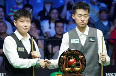 Zhao Xintong and Chang Bingyu before the 2026 Wuhan Open final