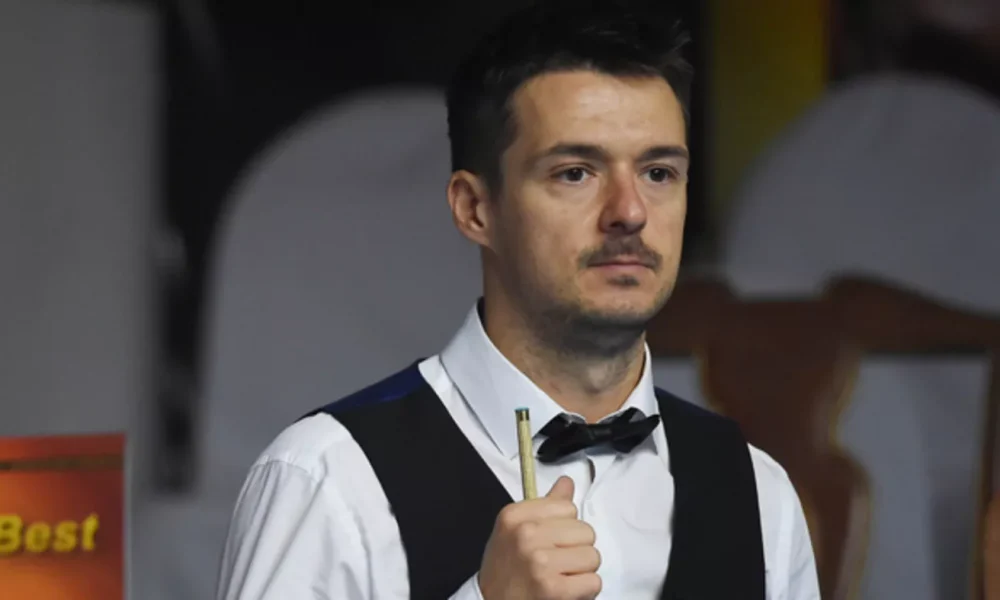Michael Holt snooker player